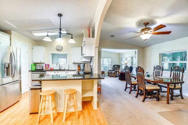 Building Photo - 4149 Via Aragon