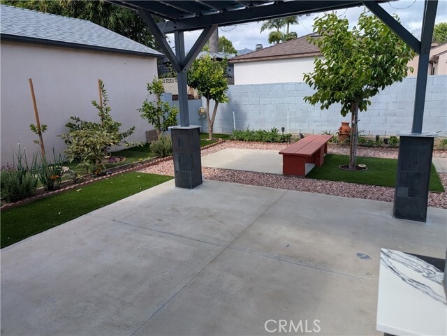 Building Photo - 742 N Sparks St