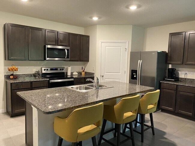 Building Photo - 17132 Harvest Moon Way