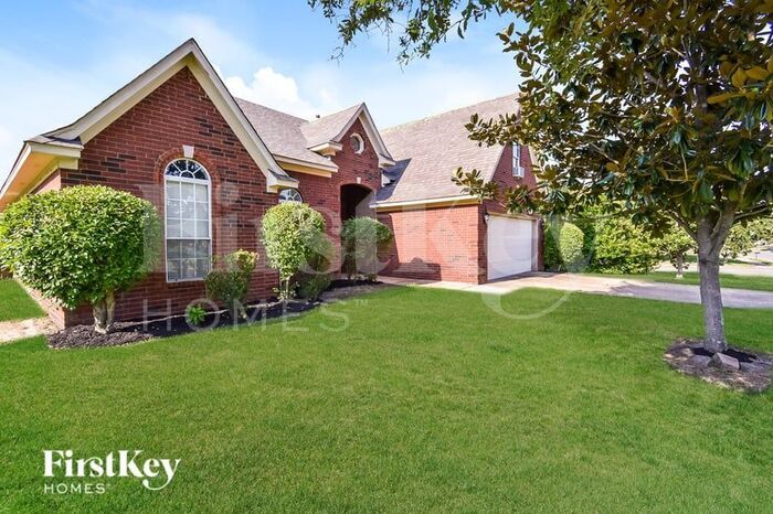 Building Photo - 4143 Ravenwood Dr N