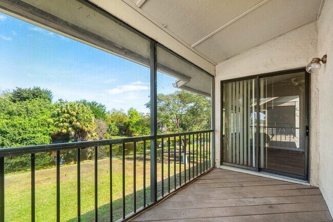 Building Photo - 13135 Chadwick Ct