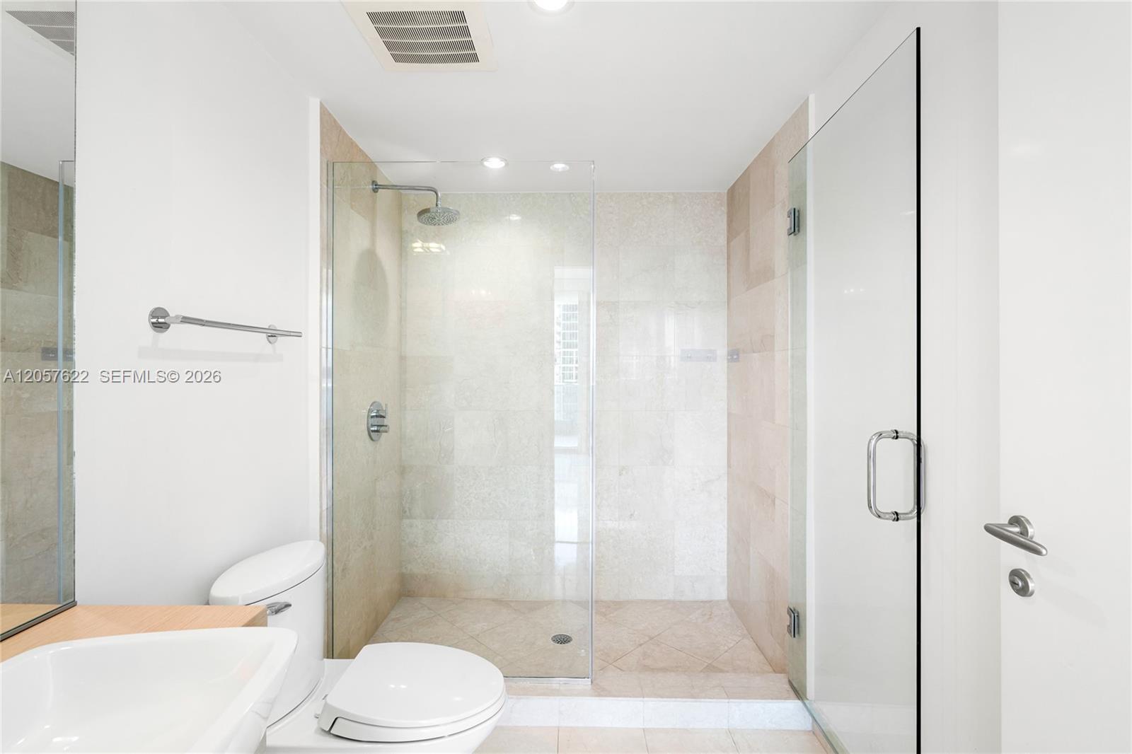 Building Photo - 200 Biscayne Boulevard Way