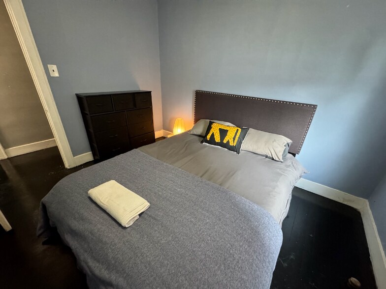 Building Photo - 17150 Santa Rosa Dr