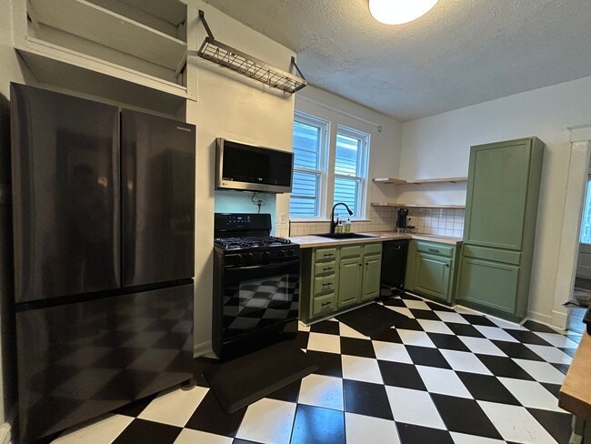Building Photo - Deer Park 3 Bed 2 Bath Bungalow