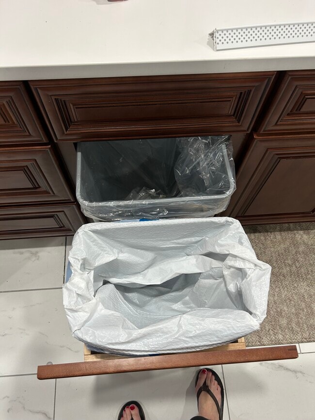 Building Photo - 6610 Cottontail Ct