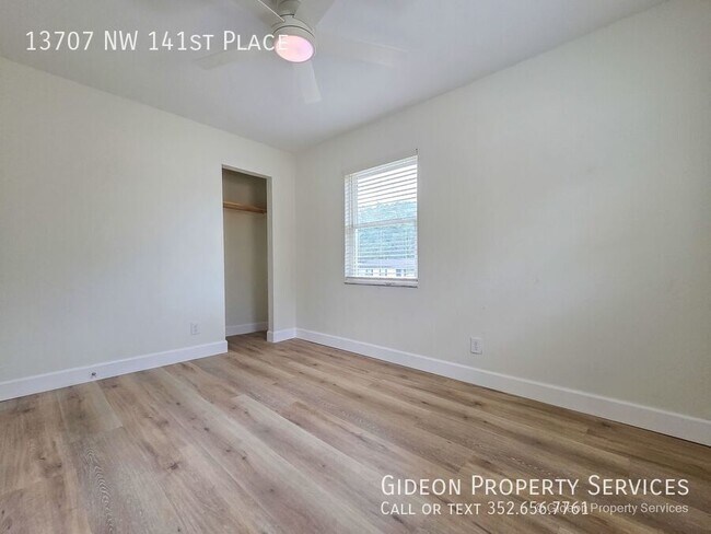 Building Photo - 13707 NW 141 Pl