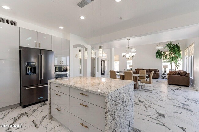 Building Photo - 11525 E Desert Willow Dr