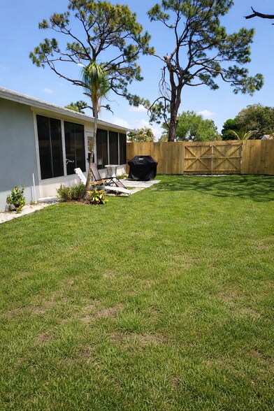 Building Photo - 2049 Arkansas Ave