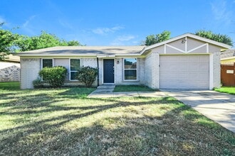 Building Photo - 3713 Arnold Dr