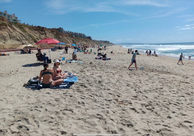 Building Photo - 135 S Sierra Ave