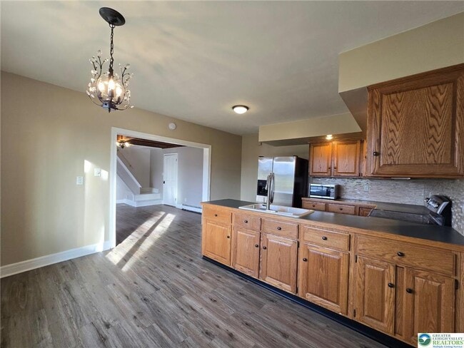 Building Photo - 505 Penn St