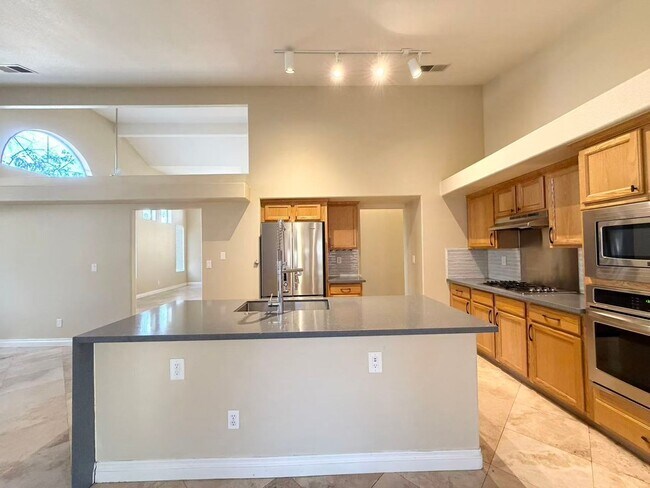 Building Photo - 2017 Sedona Path Way