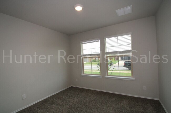 Building Photo - 5106 Brody Dr