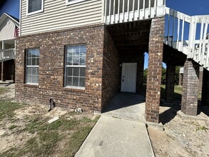 Building Photo - Condo for Rent