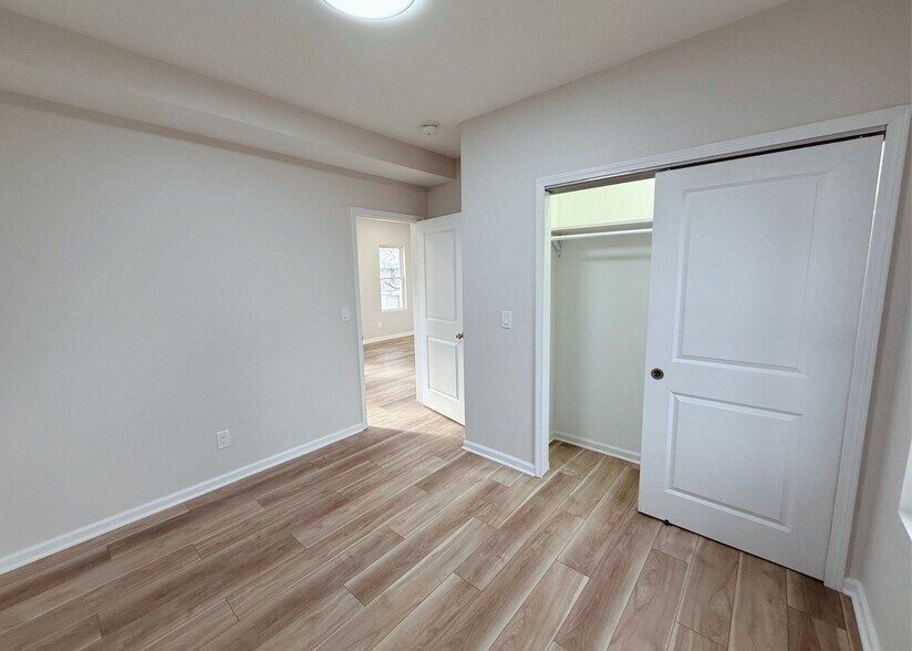 Building Photo - 5216 Duke Ave