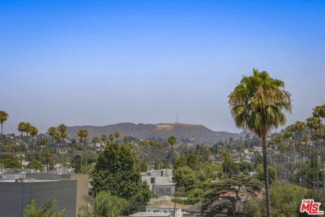 Building Photo - 5750 Hollywood Blvd