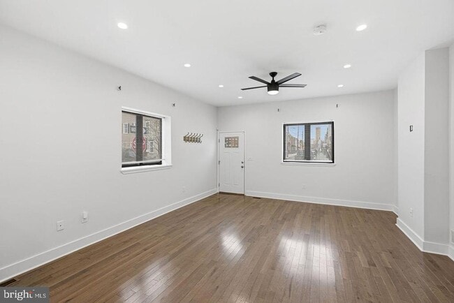 Building Photo - 2106 Manton St