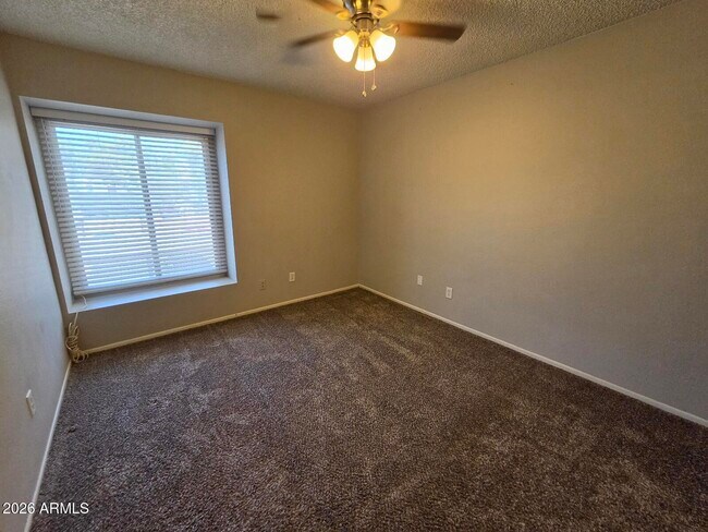 Building Photo - 3213 W Royal Palm Rd