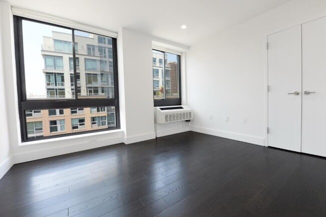 Building Photo - 2 bedroom in NEW YORK NY 10035