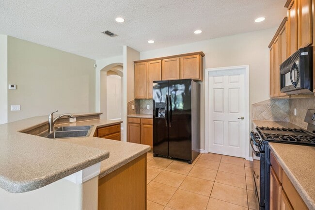 Building Photo - 4468 Blue Major Dr