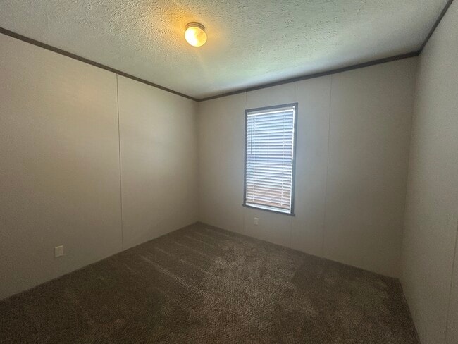 Building Photo - 449 Montana