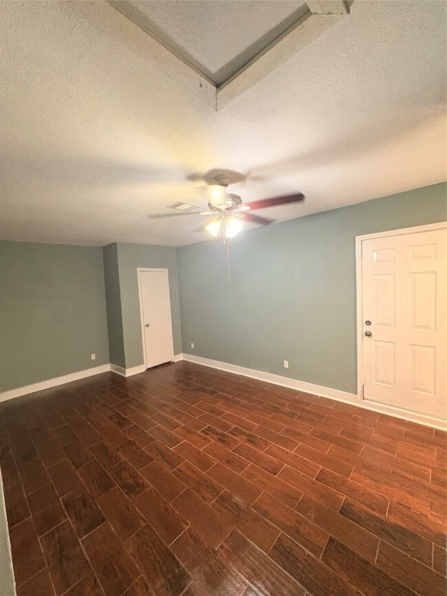 Building Photo - 4323 Groton Dr