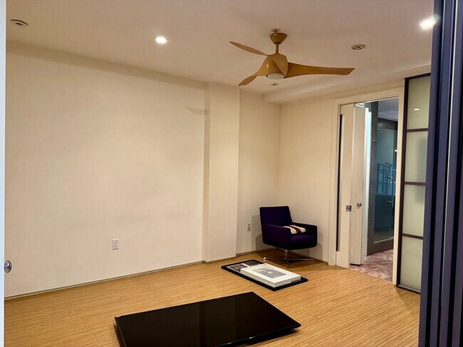 Building Photo - 36 A St