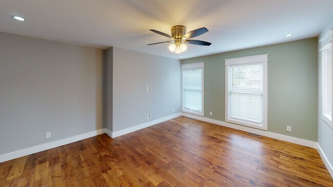 Building Photo - 1702 Highland Ave