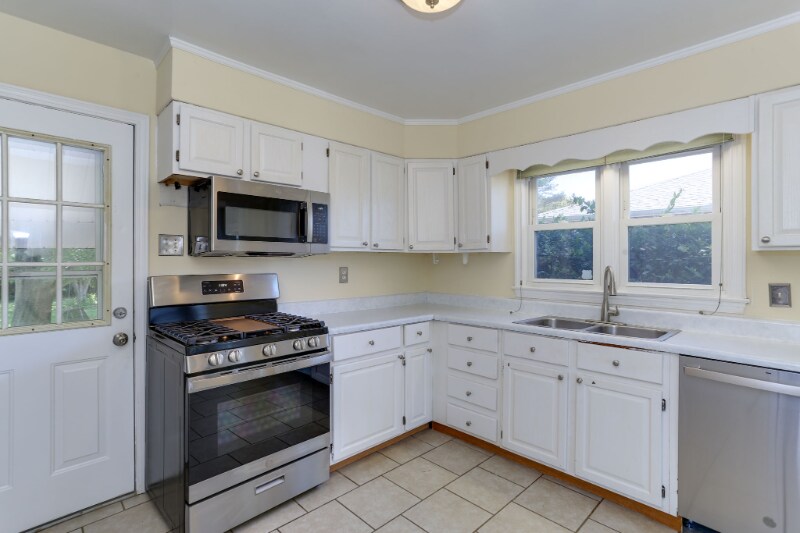 Building Photo - 1516 Denton Dr