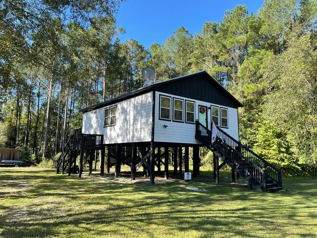 Building Photo - 340 White Stocking Rd Ext