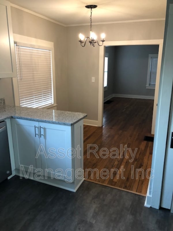 Building Photo - 3730 Speedway Cir