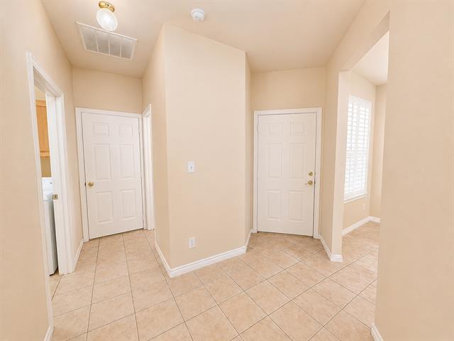 Building Photo - 9929 Dryden Ln