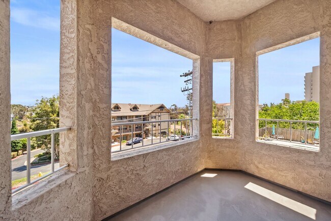 Building Photo - 521 Arbor Dr