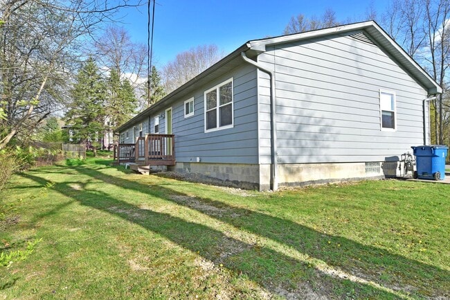 Building Photo - Joslynn Properties LLC-8315 &amp; 8317