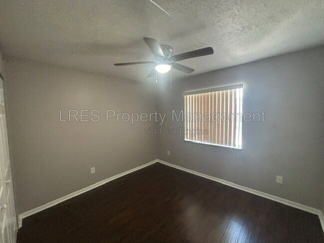Building Photo - 1605 Terrace Dr
