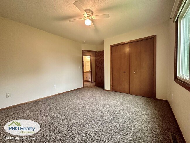 Building Photo - 13350 Timber Crest Dr