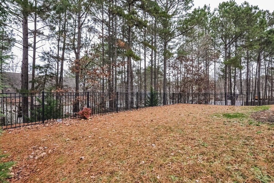 Building Photo - 51 Valleyfield Dr