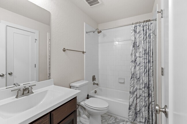 Building Photo - 4008 Canaleta