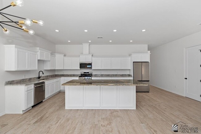 Building Photo - 7870 E 35th Pl