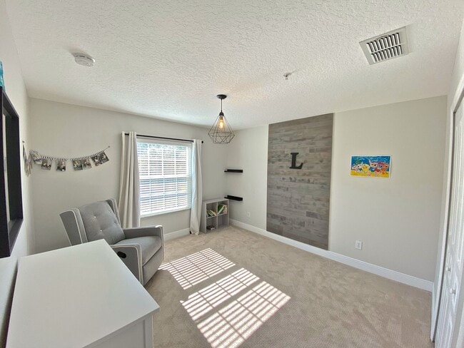 Building Photo - Lake Nona Pool Home for Rent 4bed 3 bath