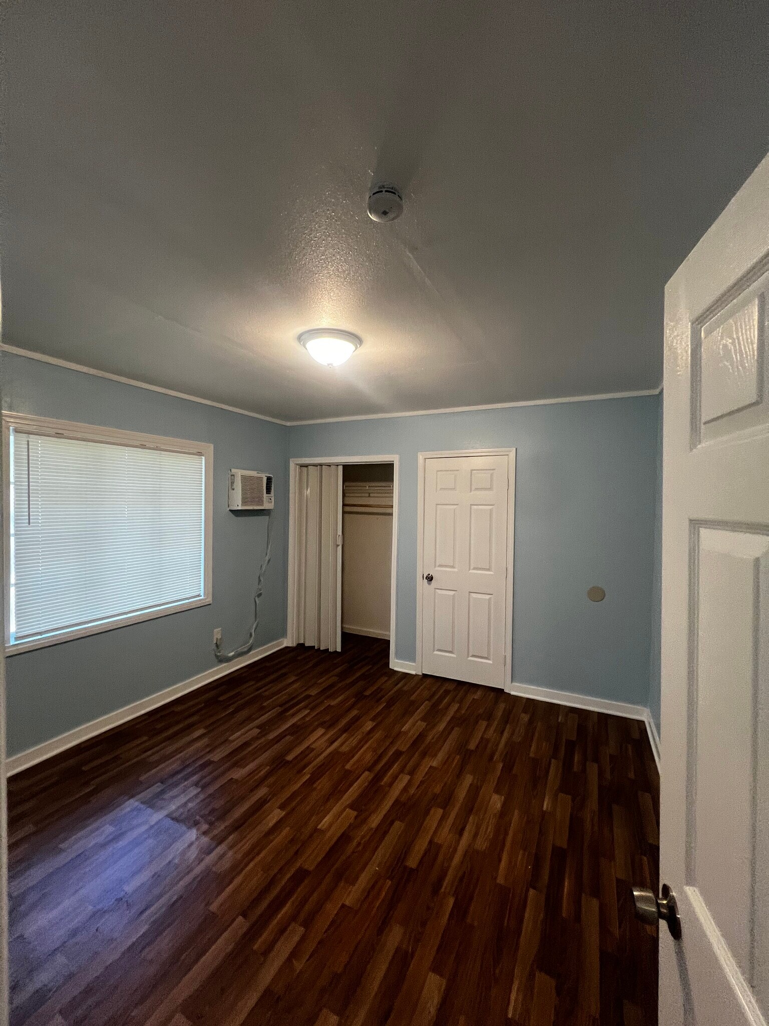 Building Photo - 3155 Shirley Dr