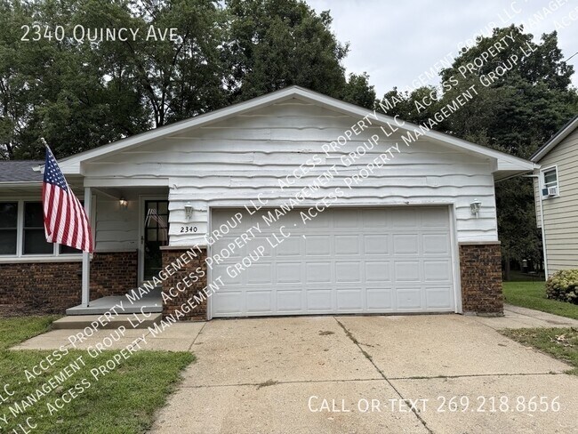 Building Photo - 2340 Quincy Ave