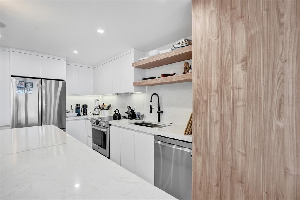 Building Photo - 545 S Fort Lauderdale Beach Blvd
