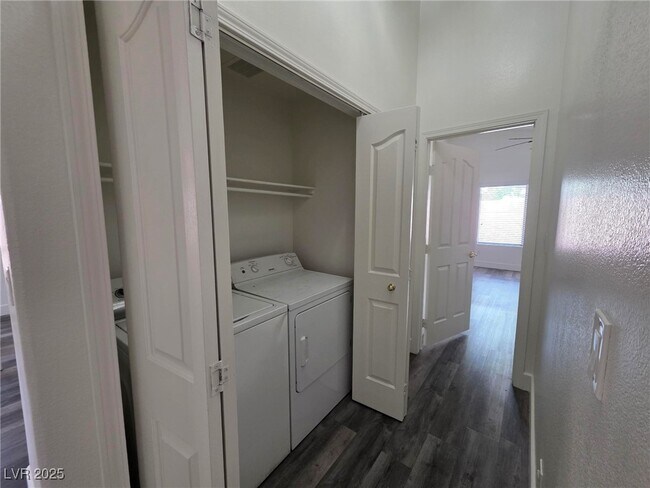 Building Photo - 7840 Blue Charm Ave