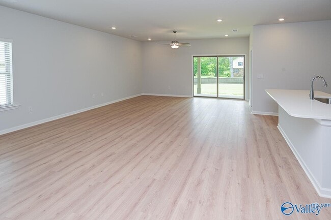 Building Photo - 6015 Margie Collins Dr SE