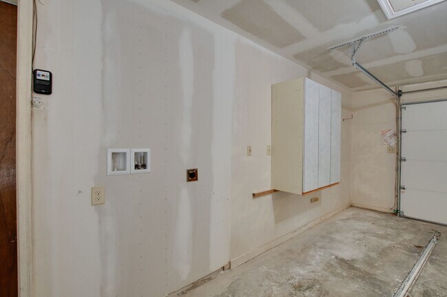 Building Photo - 2010 Rangewood Cir SE