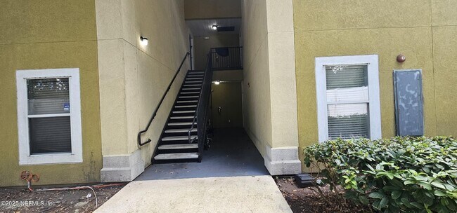 Building Photo - 3690 Kirkpatrick Cir