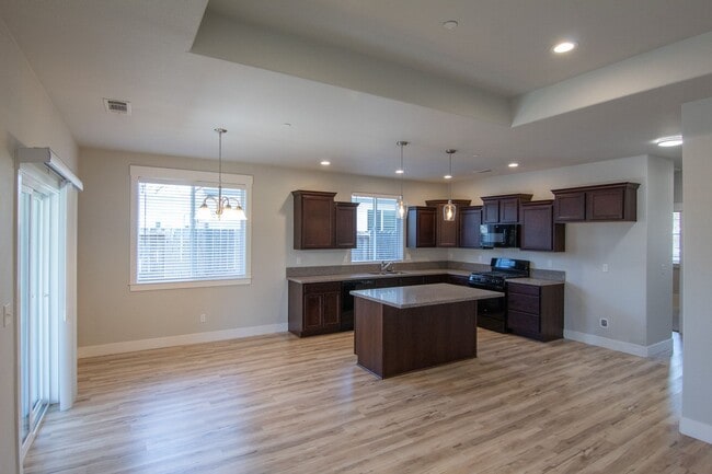 Building Photo - 6053 Fallworth Dr