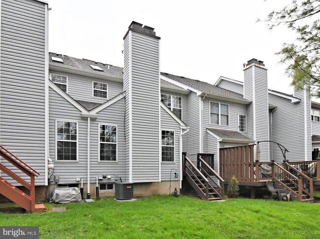 Building Photo - 1039 Greenes Way Cir