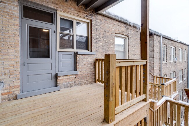 Back Deck with room for Patio Furniture - 603 Washington Blvd